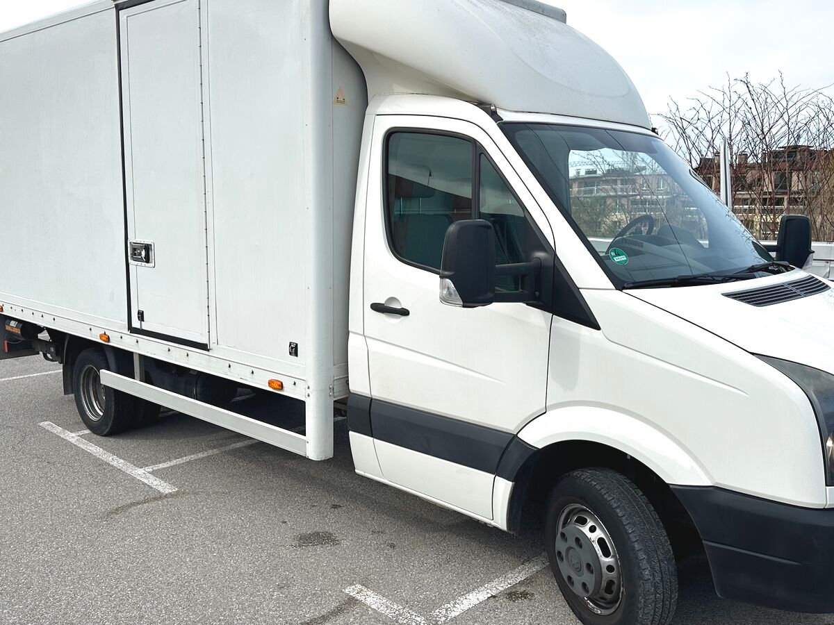 VW Crafter Standard 2012 — отстрани