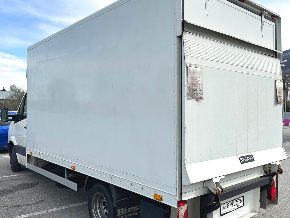 VW Crafter Standard 2012 — товарен отсек отзад