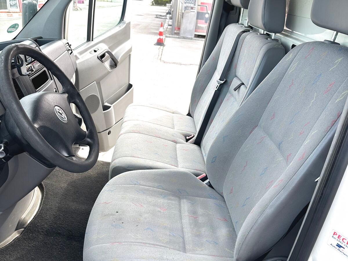 VW Crafter Standard 2012 — кабина и седалки